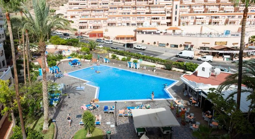 Tropic Apartments en Castle harbour - Image 1