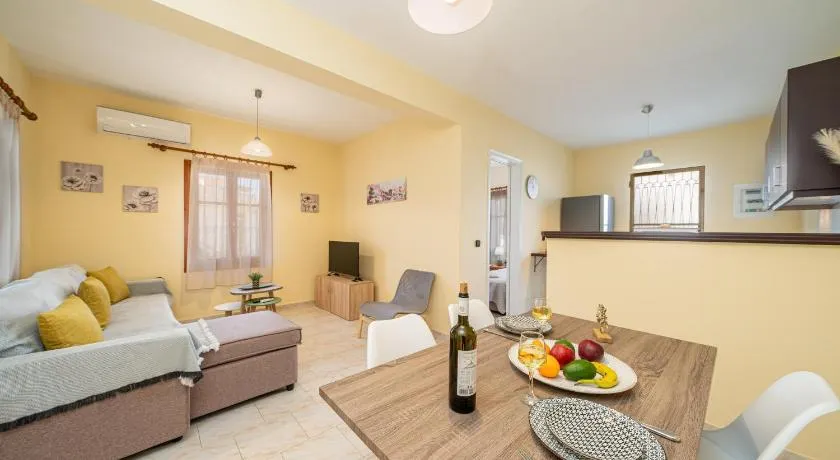 Sea Salt Apartments - Image 1