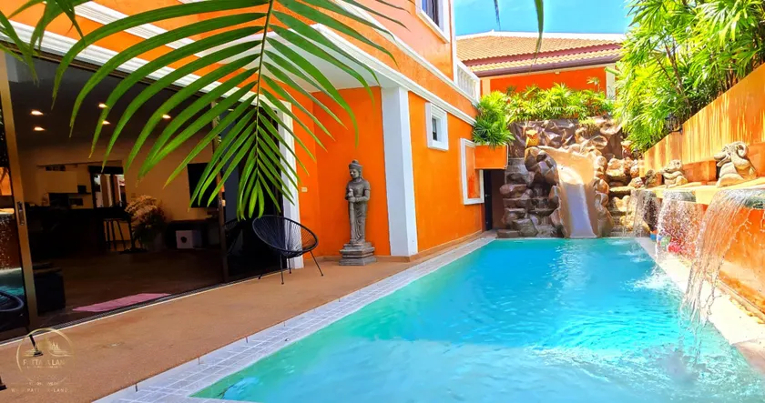 HIDELAND Luxury Pool Villa Pattaya Walking Street - Image 1