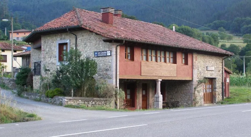 CASA ALDEA LOS CASTAÑOS - Image 1