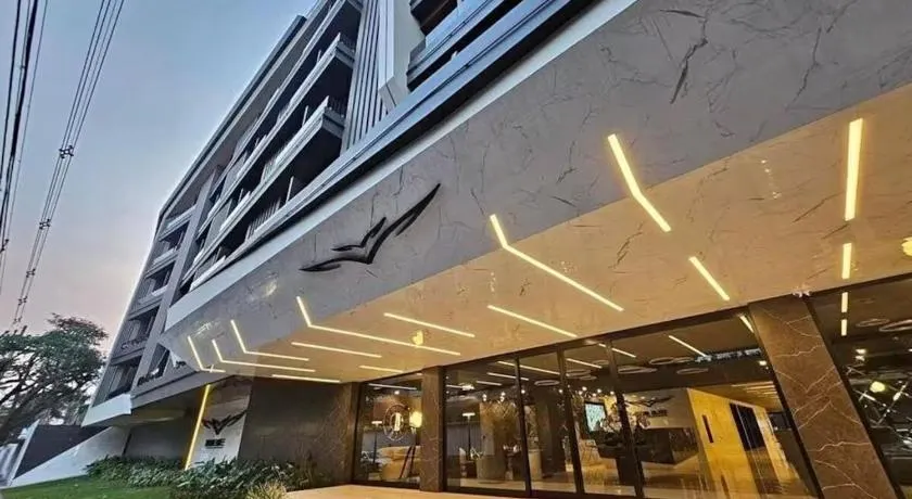 Business, Exclusive Area, Luxury, Style, Comfort Sky Elite - Image 1