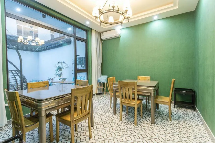 Lanhu Xiaozhu Hostel - Image 1