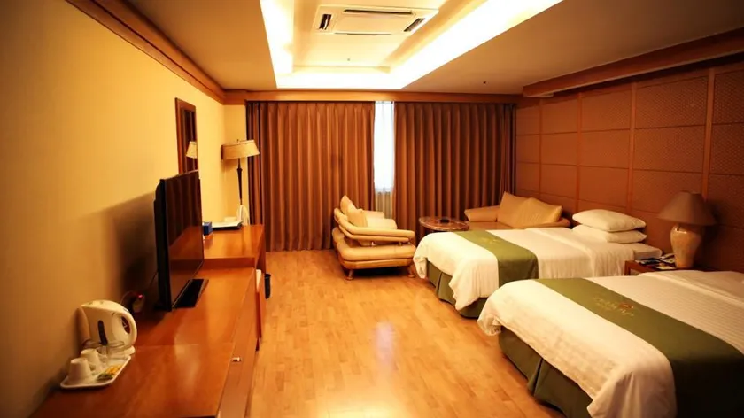 Busan Yeonsandong Diamond Hotel - Image 1