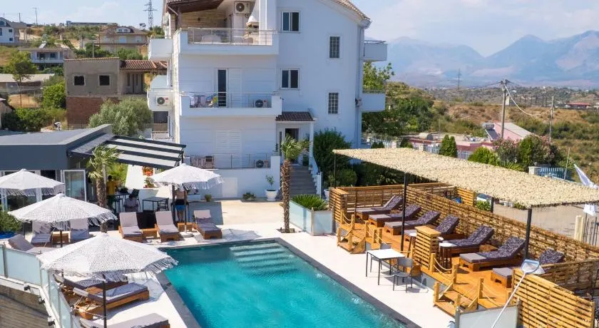Villa Serenity - Image 1
