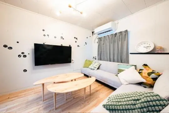 SETO8 House - Image 1