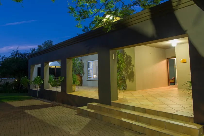 Bayswater Lodge - Image 1