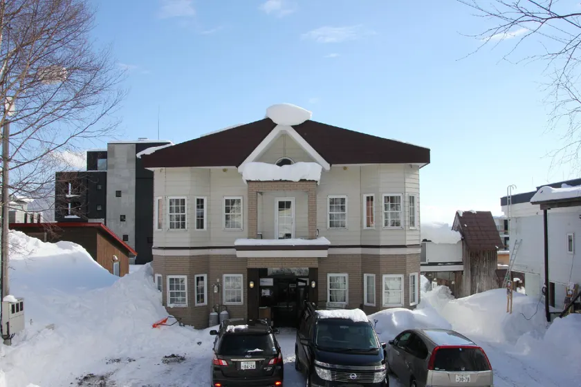 Absolute Niseko Lodge - Image 1