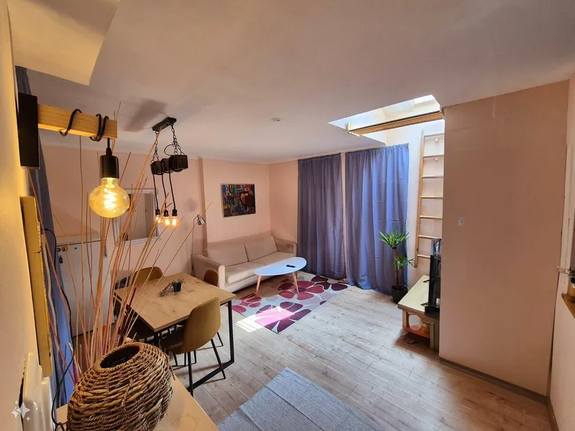 National Theatre Loft - Image 1