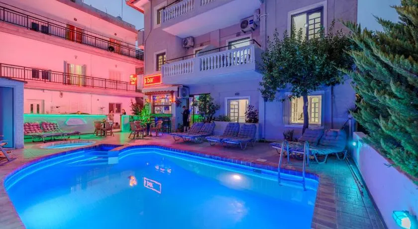 Kings Hersonissos Hotel - Image 1