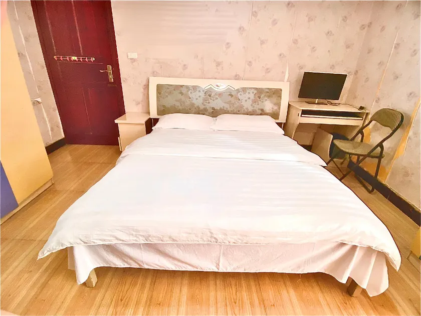 Tianhao Hotel - Image 1
