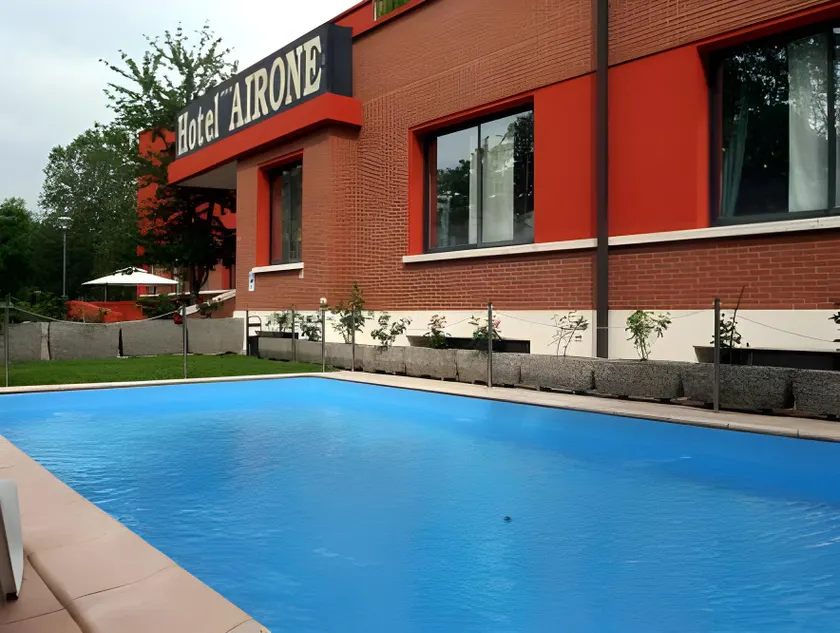 Airone Hotel - Image 1