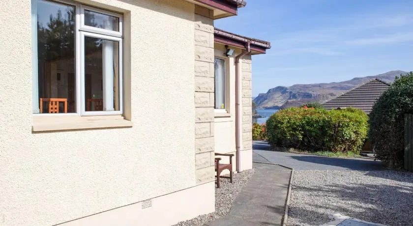 Willowbank House - Image 1