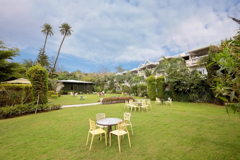 Hummingbird Resort - Image 1