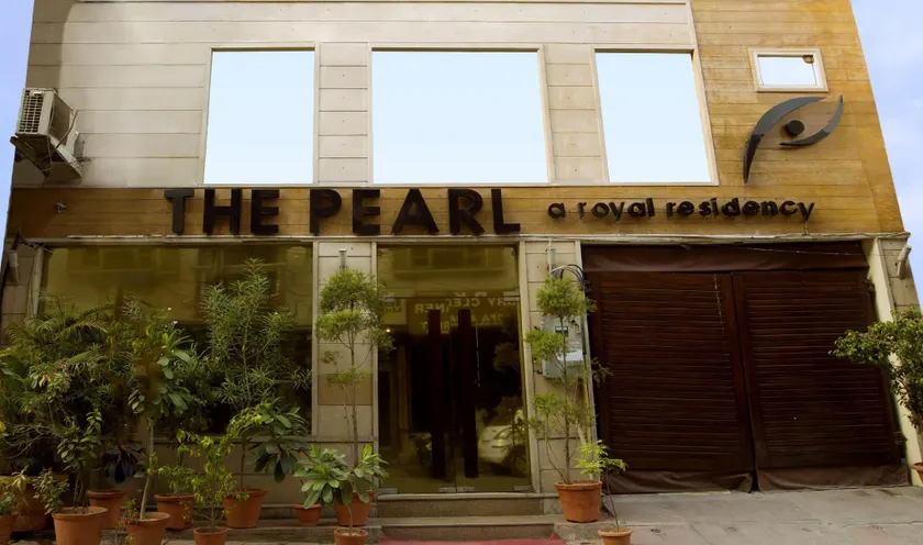 The Pearl- A Royal Residency - Image 1