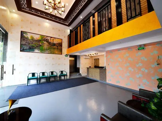 Fenglai Holiday Hostel - Image 1
