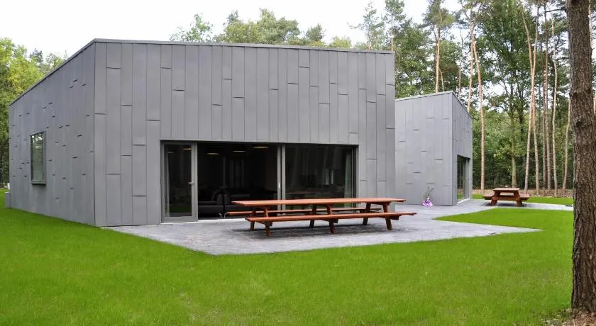 Twinstone Lodge - Image 1