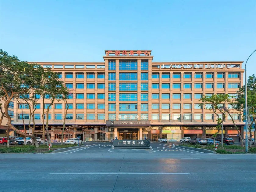 Lavande International Hotel Guangzhou Huadu Baiyun International Airport Branch - Free Shuttle Bus to Guangzhou Baiyun International Airport - Image 1
