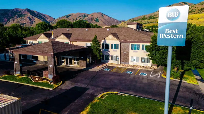 Best Western Brigham City Inn & Suites - Image 1