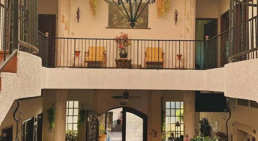 Hotel boutique CM - Image 1