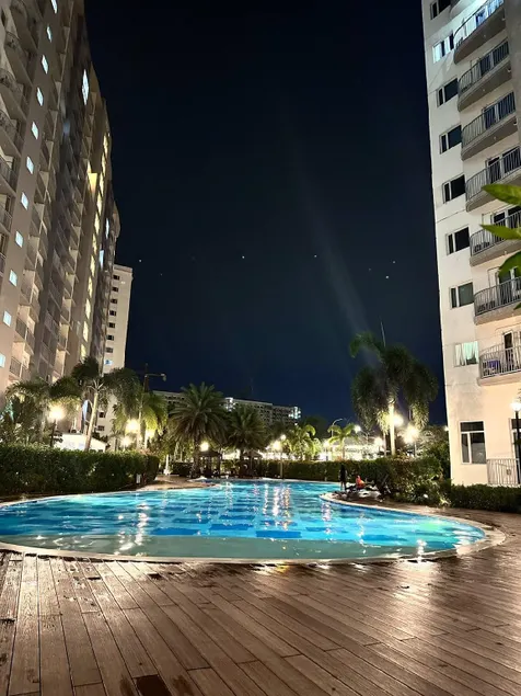 Cozy Condo at South Residences - Image 1