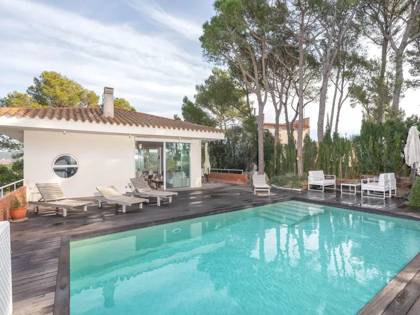 Ferran Villa with private pool - Image 1