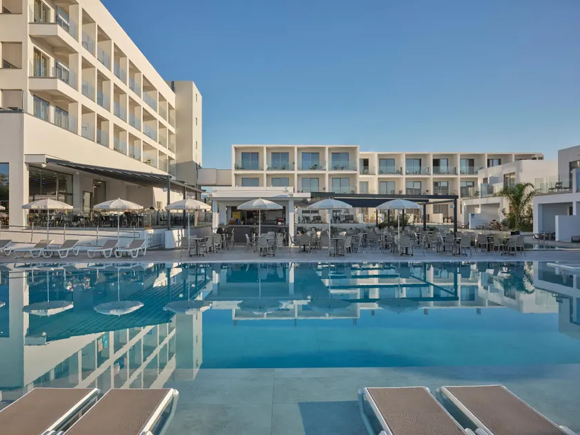 Panas Holiday Village - Image 1