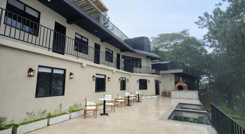Altitude Ambuluwawa - Image 1