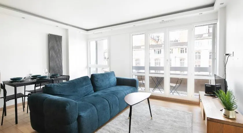 Lumineux 2 chambres avec Terrasse - Image 1