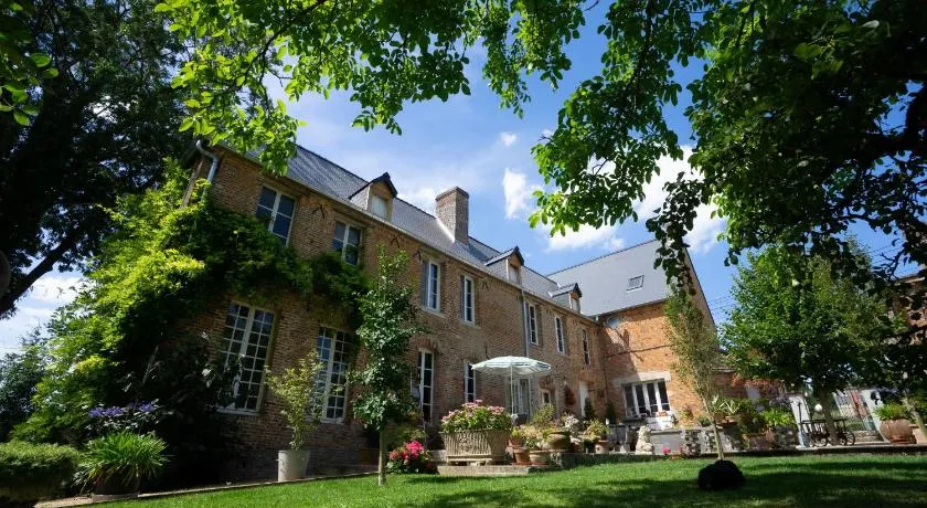 Au Chantecler - Image 1