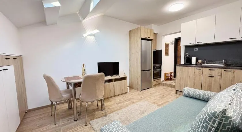Skyline Loft - Image 1