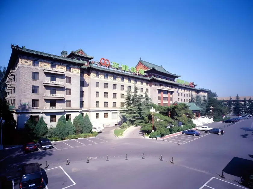 Beijing Friendship Hotel Jing Bin Building - Image 1