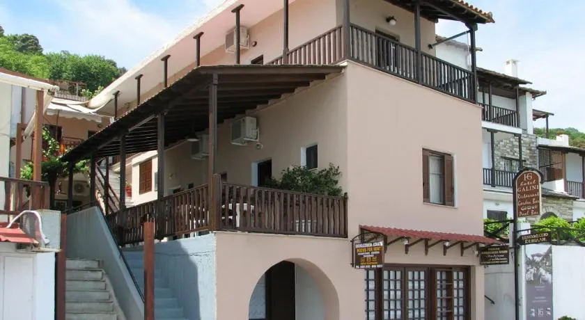 MARIA Studios & Apartments - Image 1
