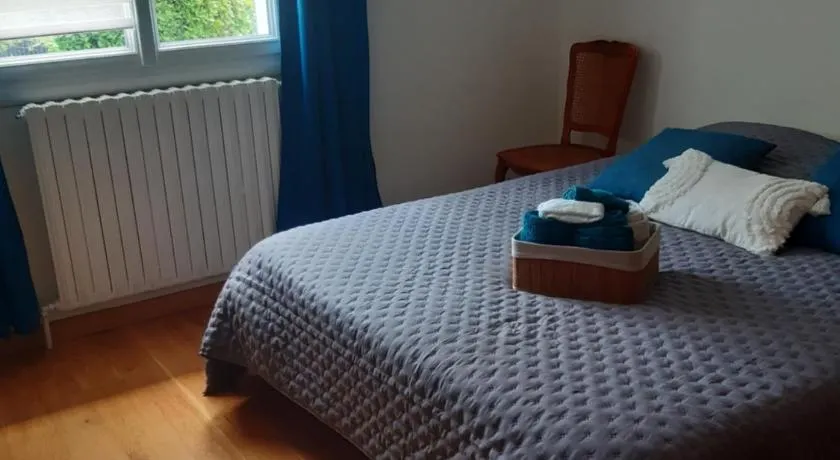 Chambre d'hôte à 5 minutes du circuit en voiture - Image 1