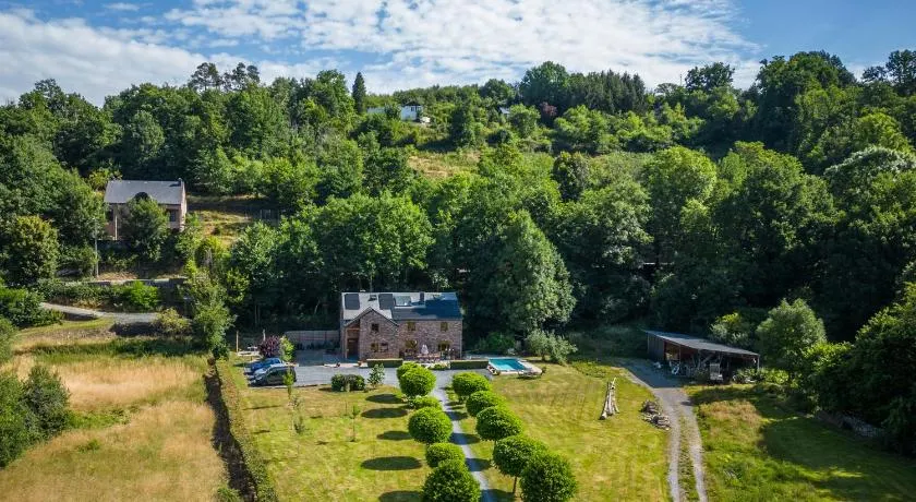 Bills Lodge, le plaisir de la rivière à 2 minutes du centre! - Image 1
