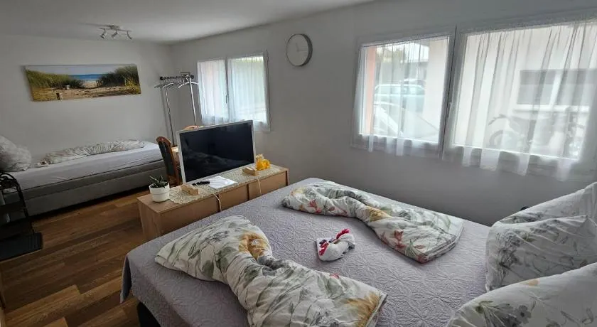 Private Etage 5 Min vom Bahnhof - Parken - Küche - Netflix - Image 1