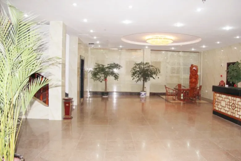 Forest Hotel - Image 1