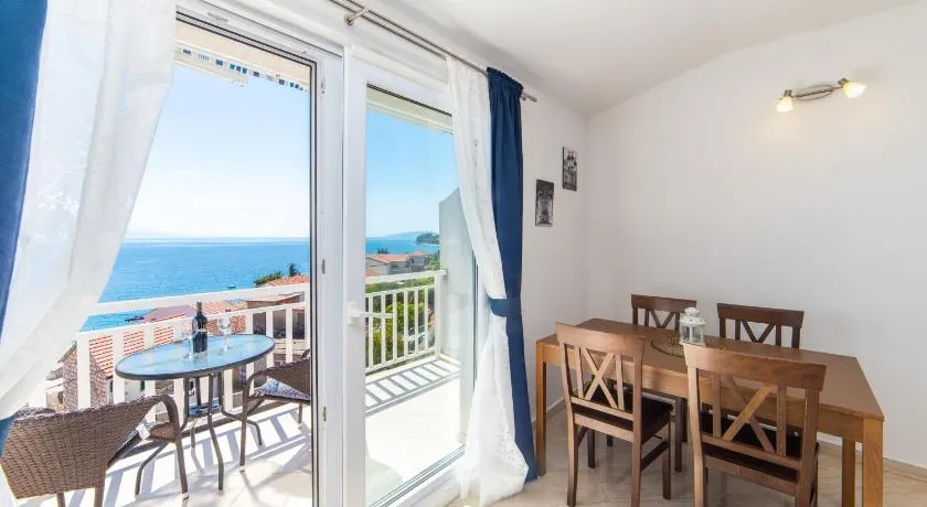 Apartments Tilda- 50m to Pebble Beach - Image 1