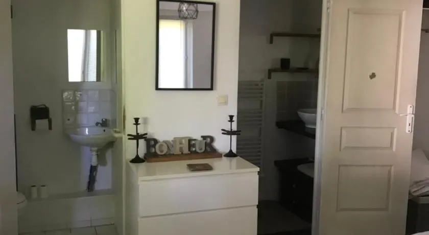 Tiny House - Image 1