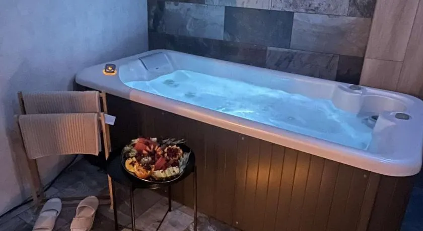 Appartement La Splenzia SPA Jacuzzi wifi clim - Image 1