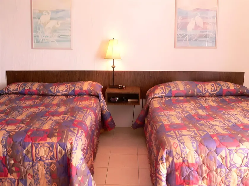 Edgewater Lodge - Image 1