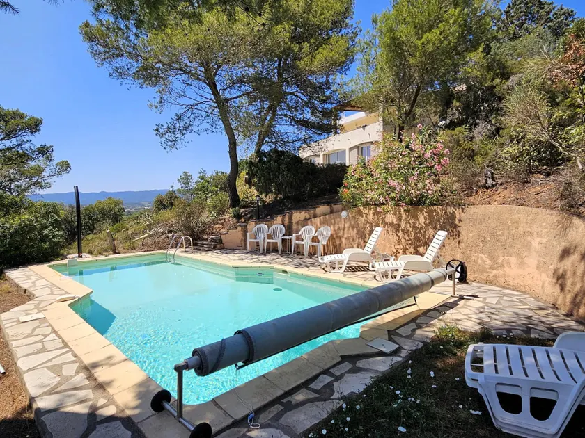 Inviting holiday home in Pierrerue - Image 1