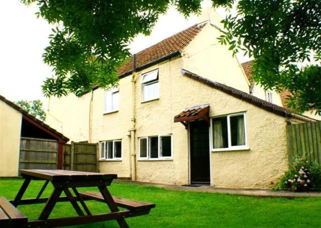 Doubleton Farm Cottages - Image 1