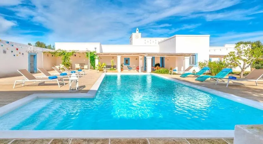 Masseria Tufo Bianco by Raro Villas - Image 1