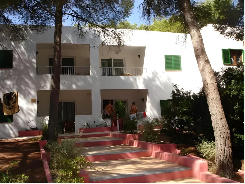 Pinos Playa Suites - Image 1