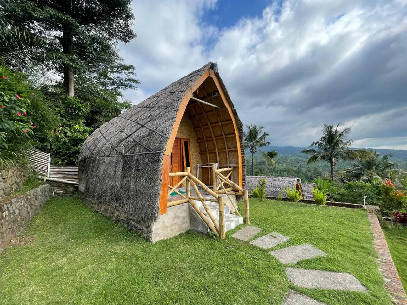 Villa Bambu Rinjani & Restaurant - Image 1