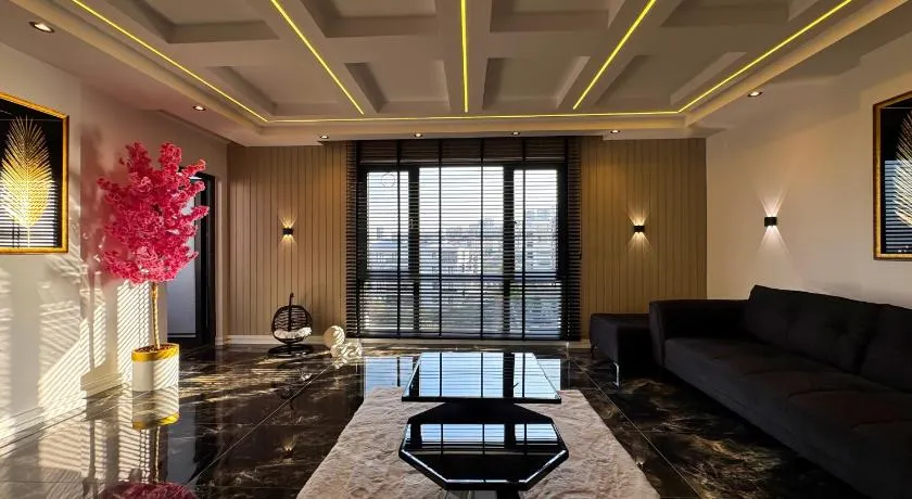 Suite On - Image 1