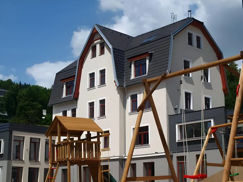 Hotel Slunný Dvůr - Image 1