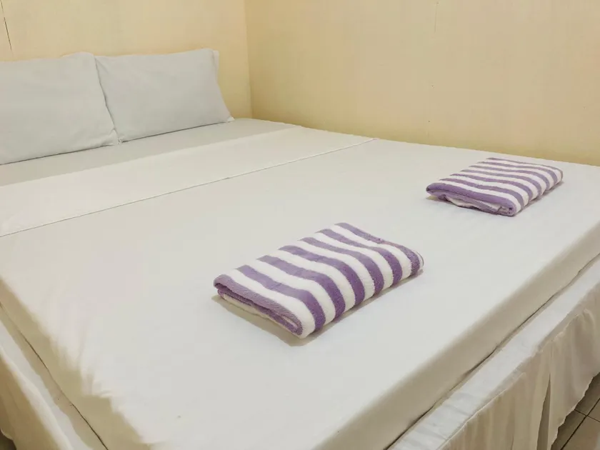 MegaComfort Room - Image 1