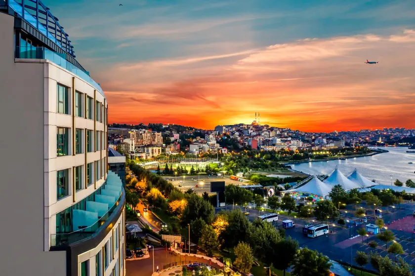 Arise Hotel Golden Horn - Image 1