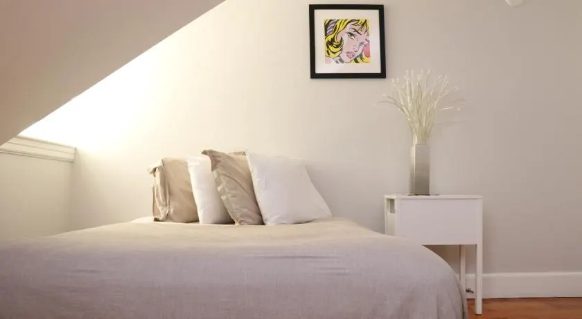 Downtown Beacon Hill, Convenient, Comfy Studio #14 - Image 1